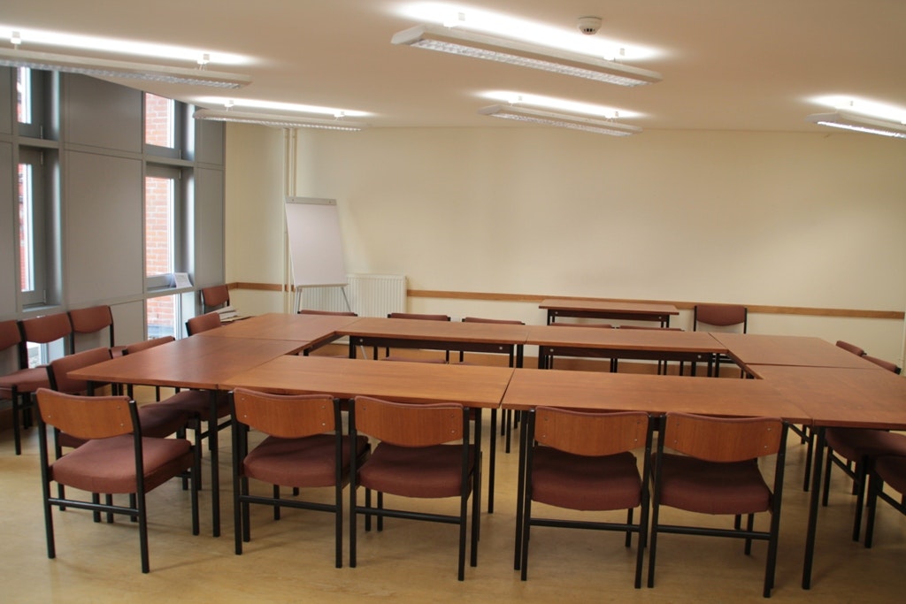 Liverpool Quaker Meeting House - Lecture Room image 4