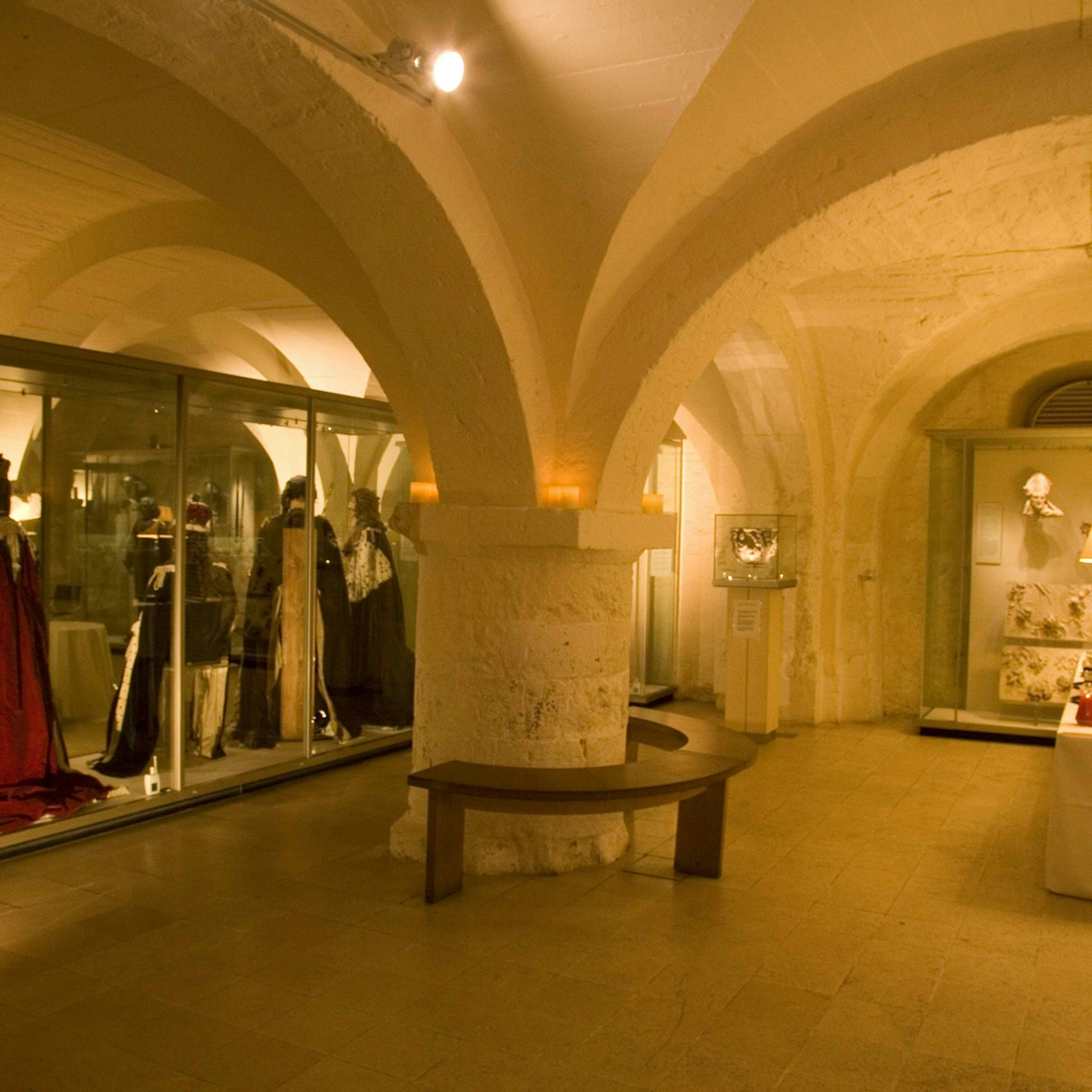 Westminster Abbey - Undercroft Museum image 2