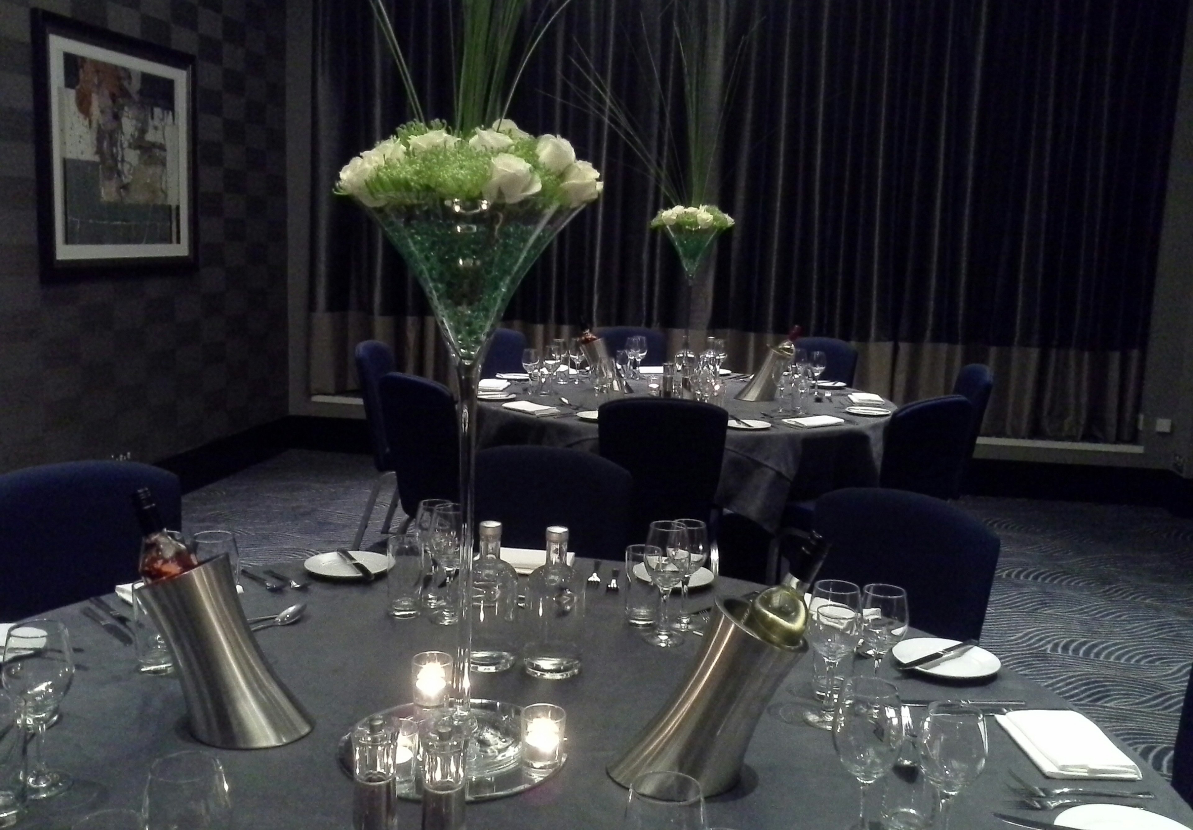 Dining  - DoubleTree by Hilton, Victoria