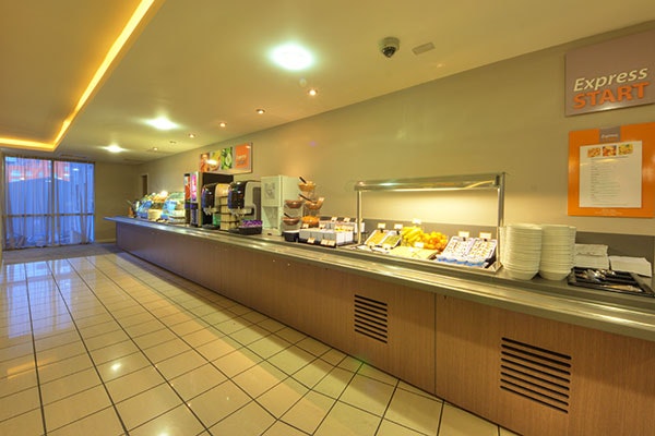 Holiday Inn Express Limehouse - Boardroom image 6