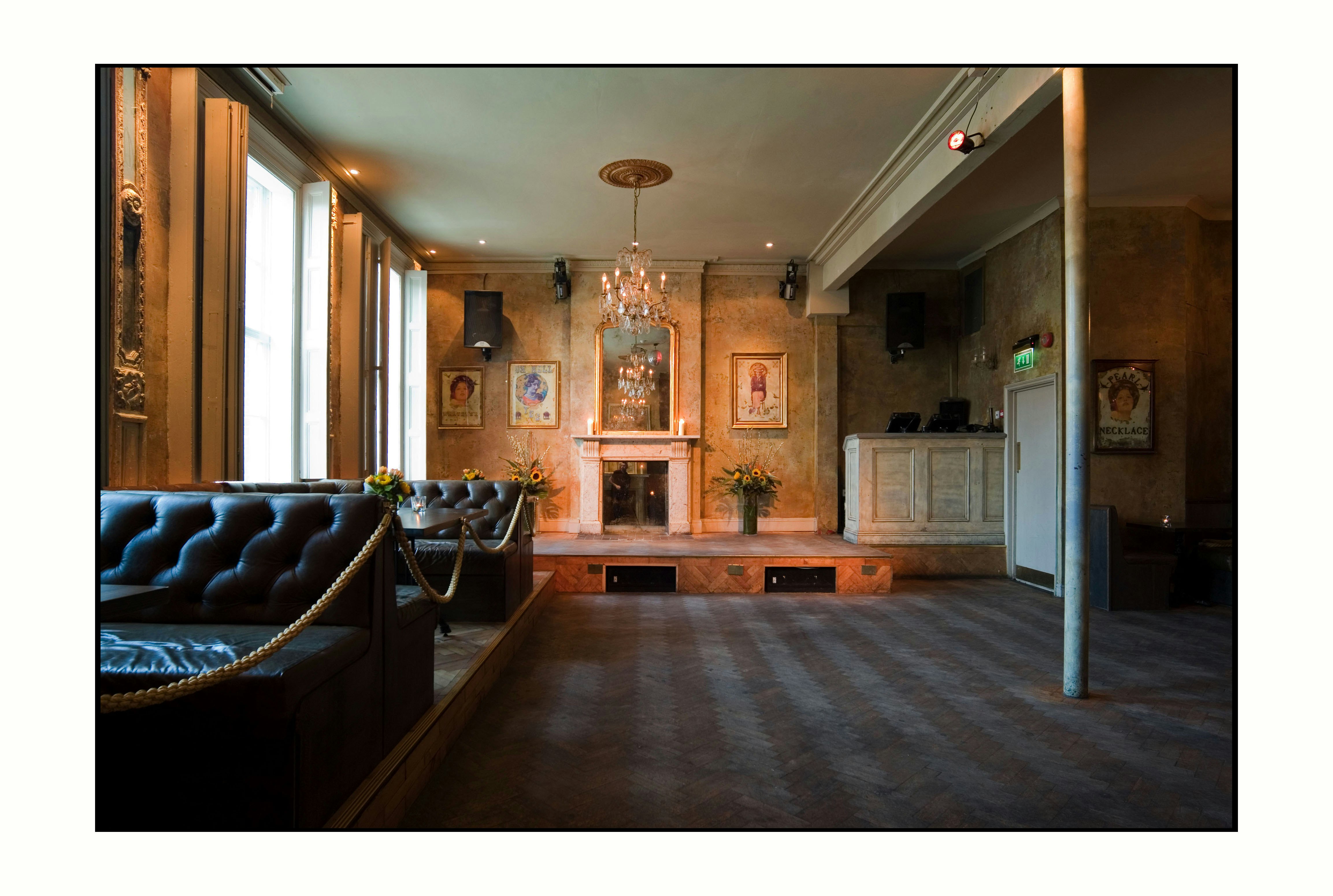 The Old Queen's Head - Function Room  image 6