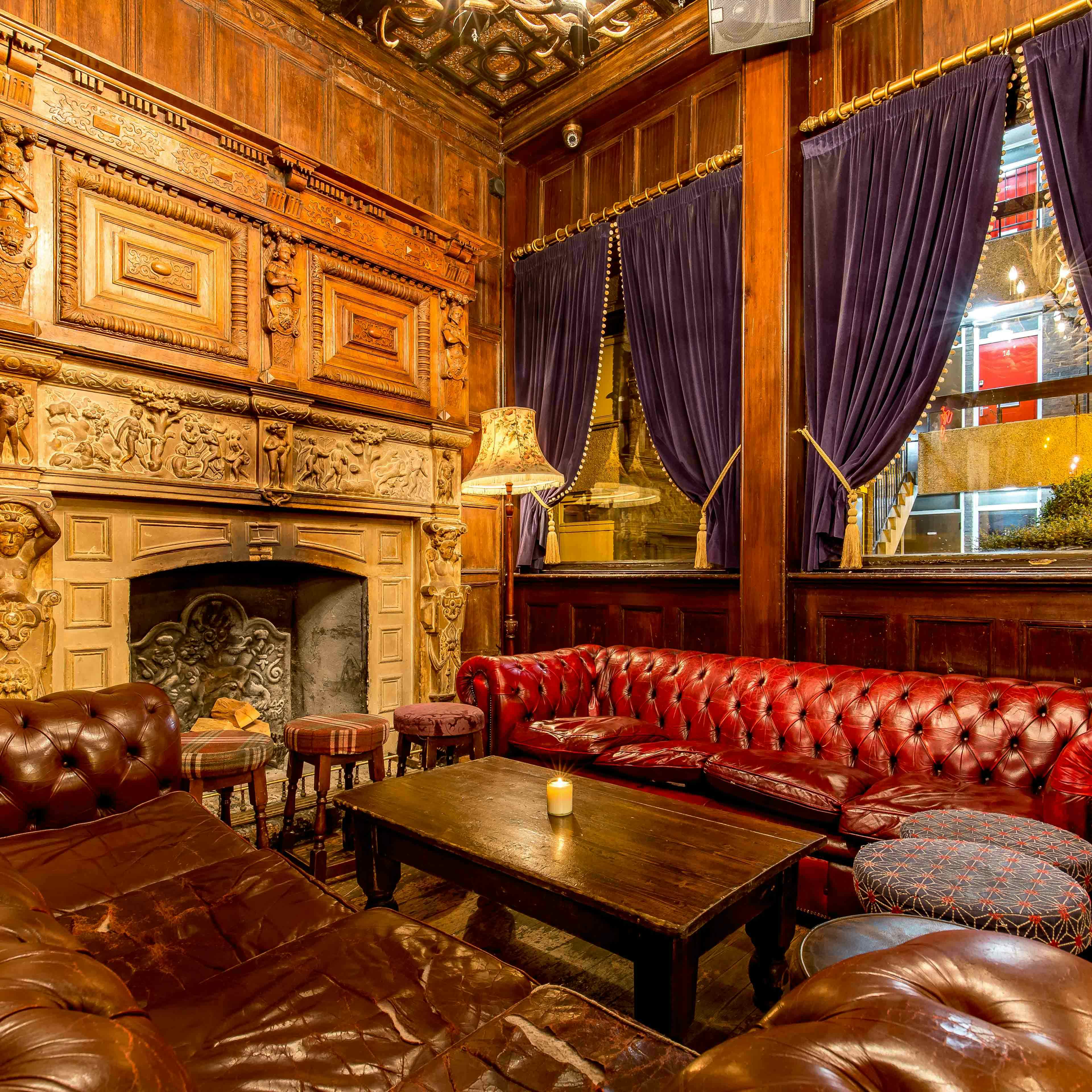 The Old Queen's Head - Function Room  image 3
