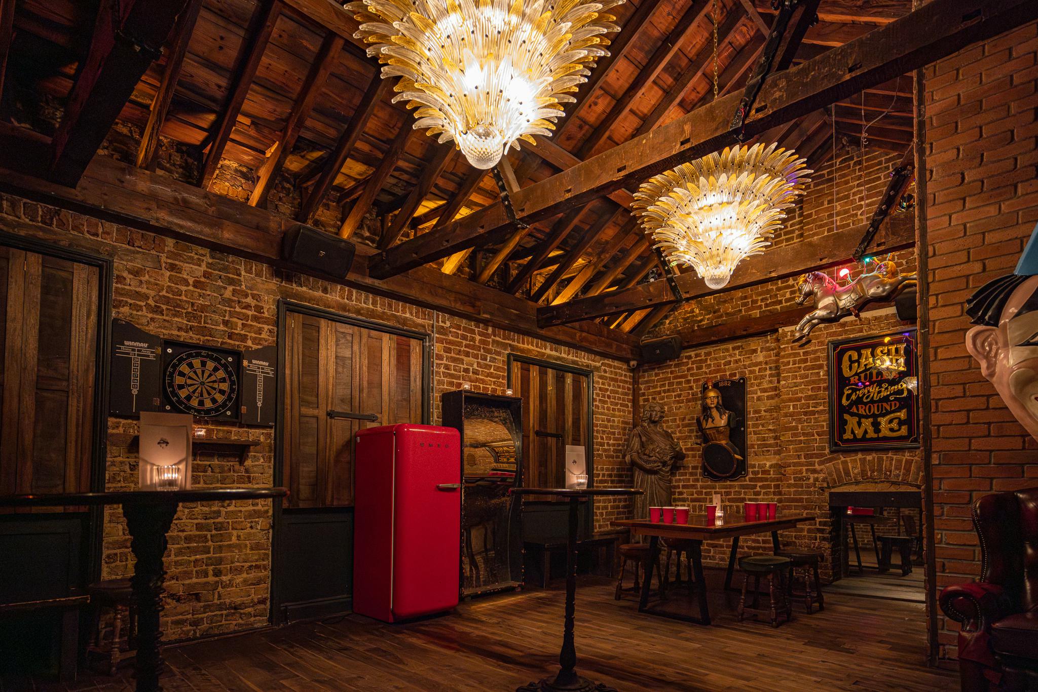 The Old Queen's Head - image 1