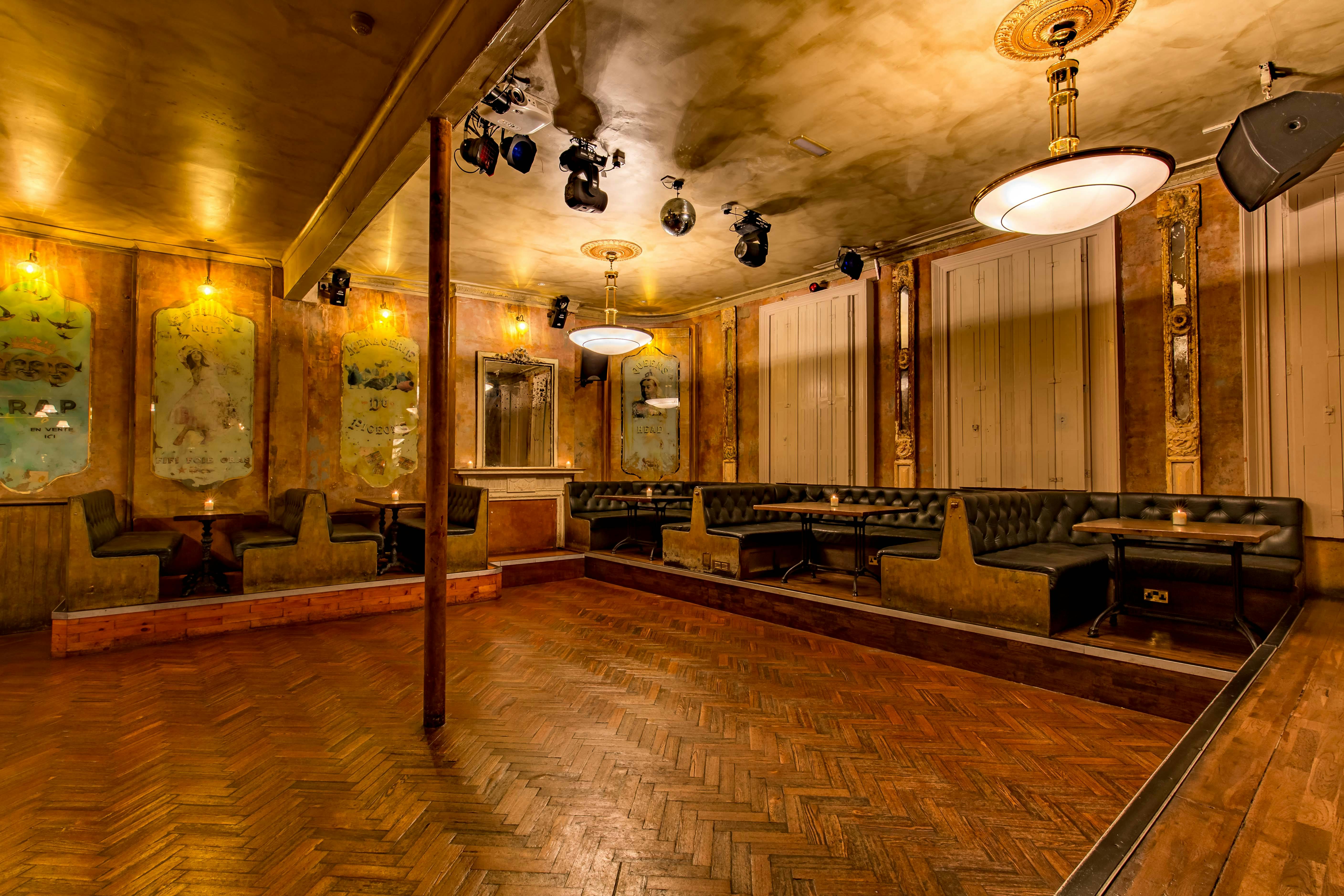 The Victorian Living Room The Old Queen S Head