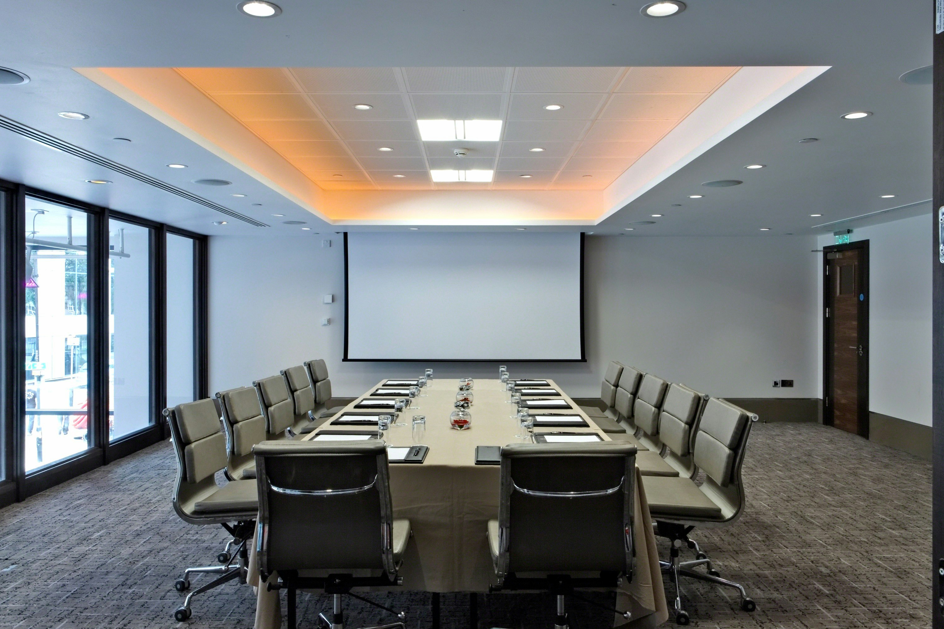 Large Meeting Rooms In London