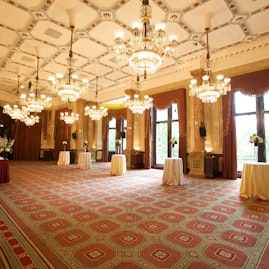 The Royal Horseguards Hotel and One Whitehall Place - Reading & Writing Room image 3