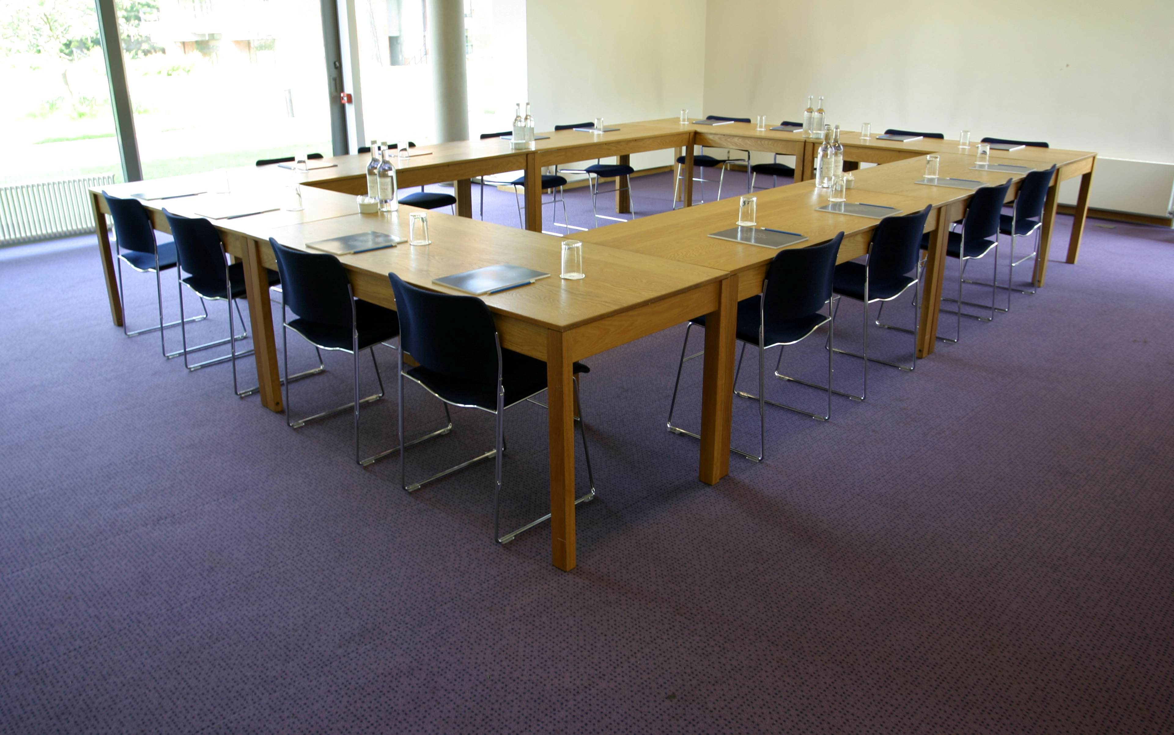 St Hugh's College - Maplethorpe Seminar Room image 1