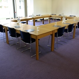 St Hugh's College - Maplethorpe Seminar Room image 1