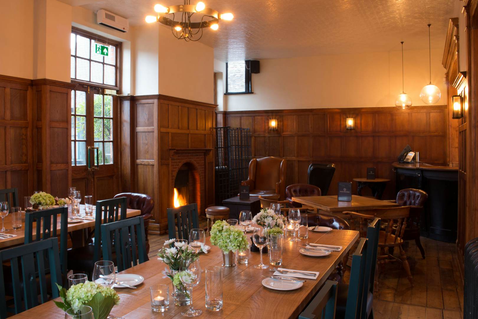 The Oak Room Events Hire Ealing Park Tavern