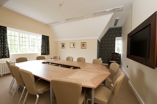 Meeting Rooms in Digbeth - Winterbourne House and Gardens - Business in Ruskin - Banner