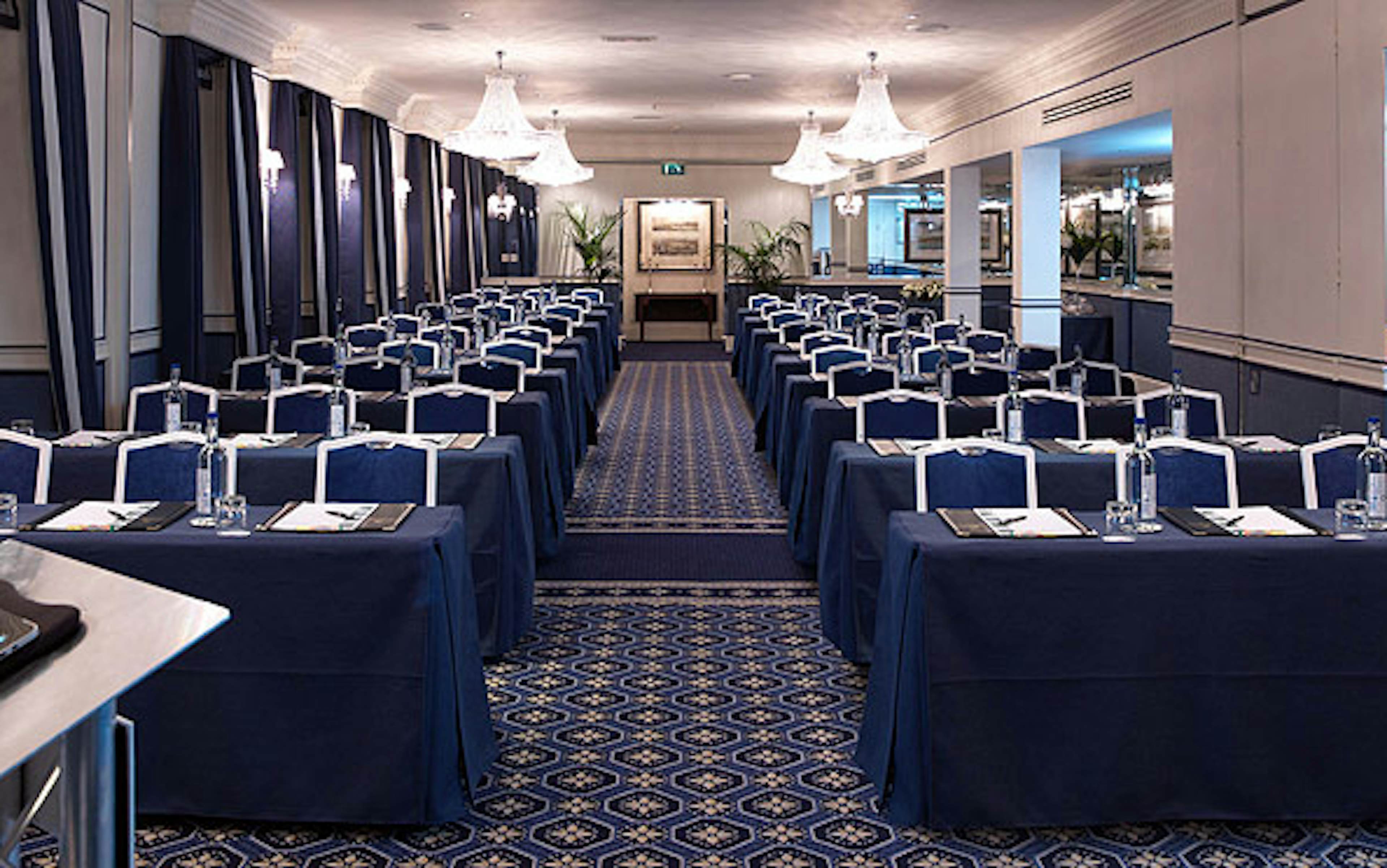 The Chesterfield Mayfair Hotel - Royal Suite image 1
