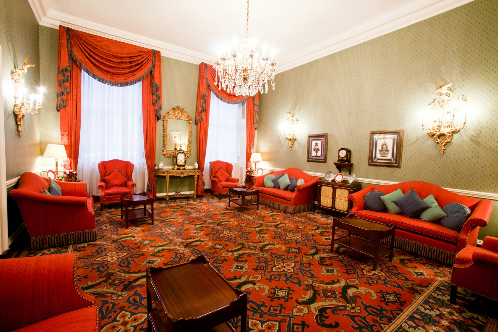 Clothworkers' Hall - Drawing Room image 2