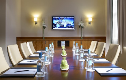 Meeting Room 121