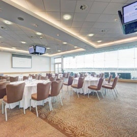 Epsom Downs Racecourse - The Downs View Suite image 4