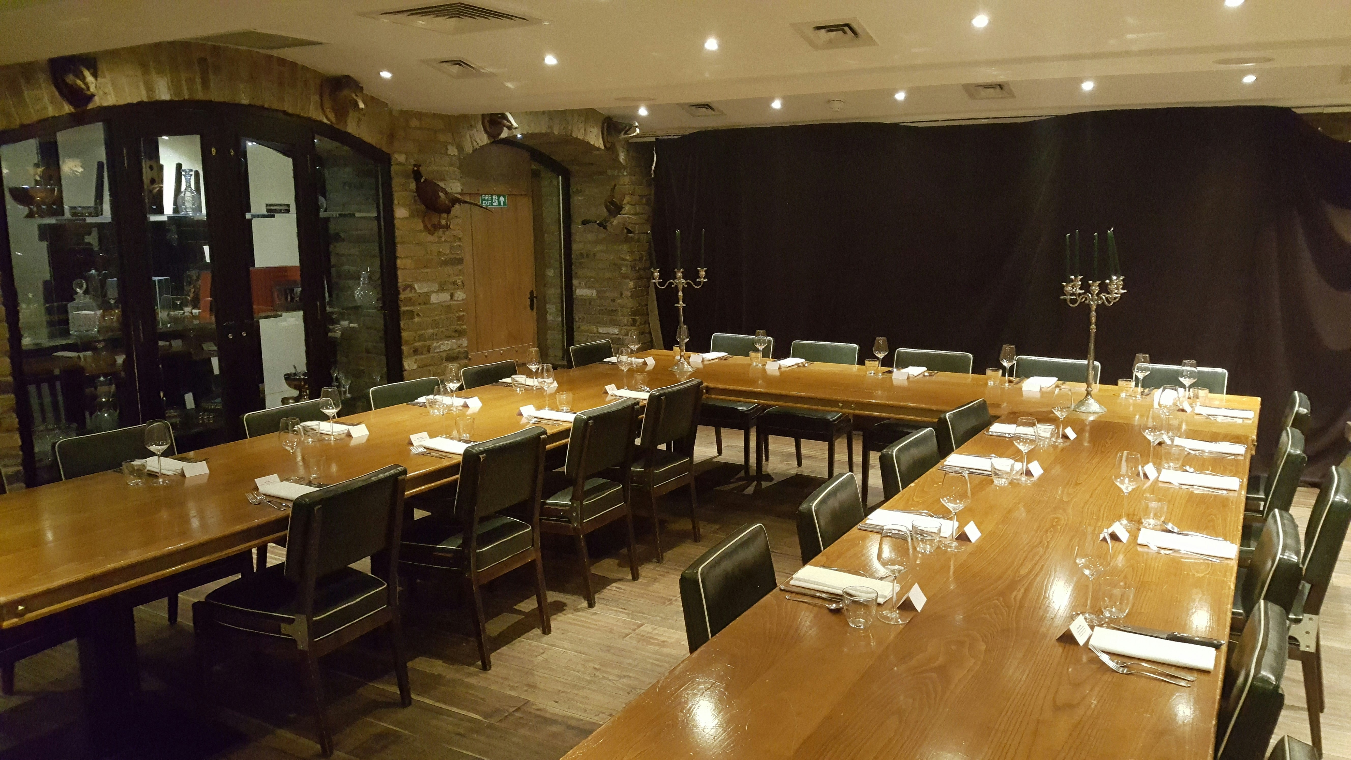 The Jugged Hare - The Josephine Room image 1