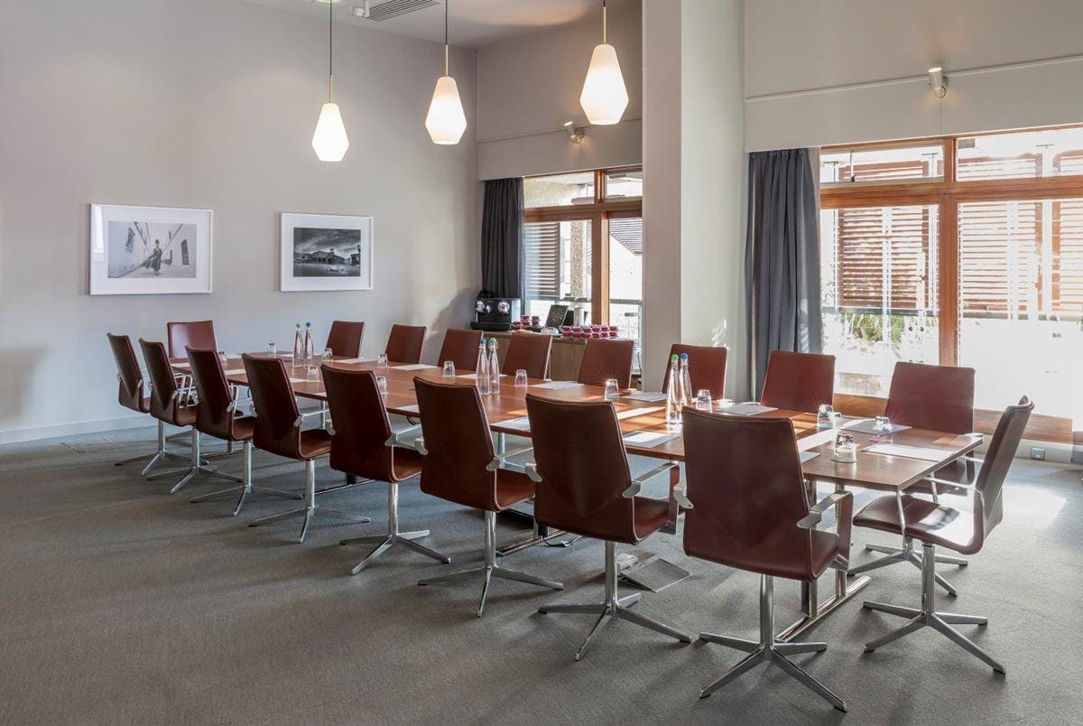 Barbican Frobisher Boardroom